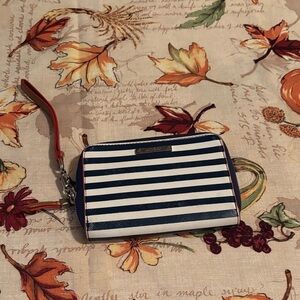 15/$5 Striped Navy and White Wristlet